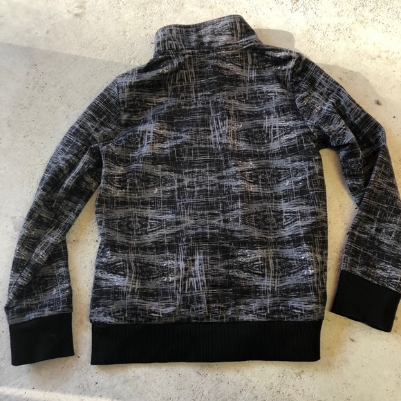 CONSIGNED * PUMA Track Jacket - Picture 6 of 6